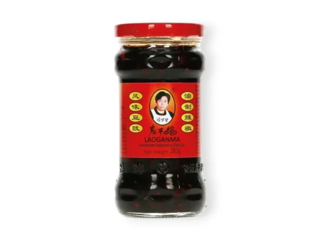Lao Gan Ma douchi fermentovan&eacute; boby v chilli oleji 280 g &ndash; Sambalshop
